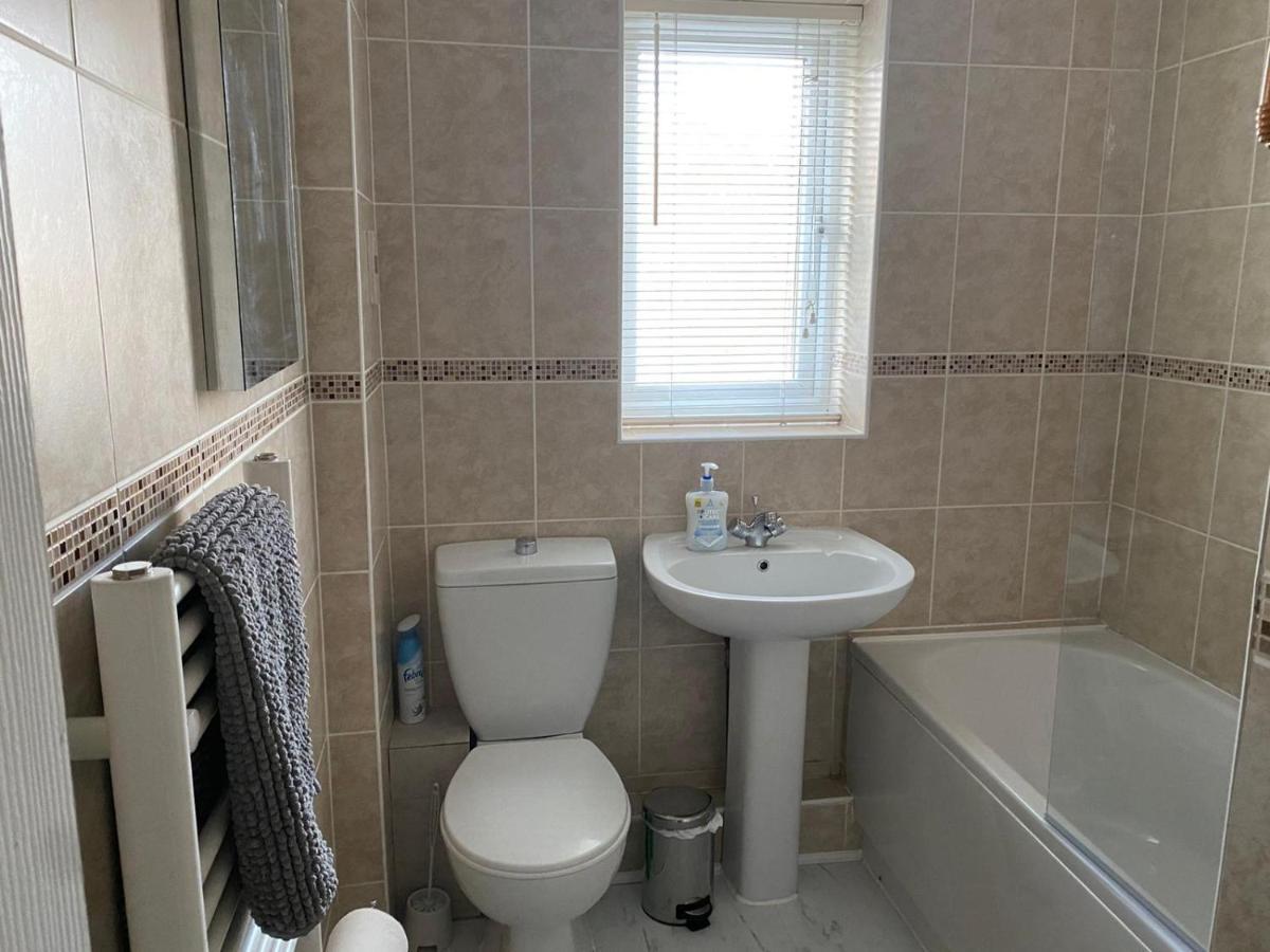 Riverside Park Ground Floor Apartment - St Neots Экстерьер фото