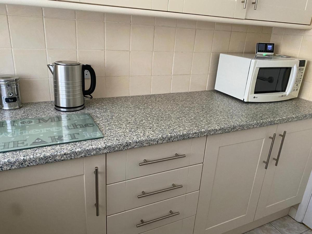 Riverside Park Ground Floor Apartment - St Neots Экстерьер фото