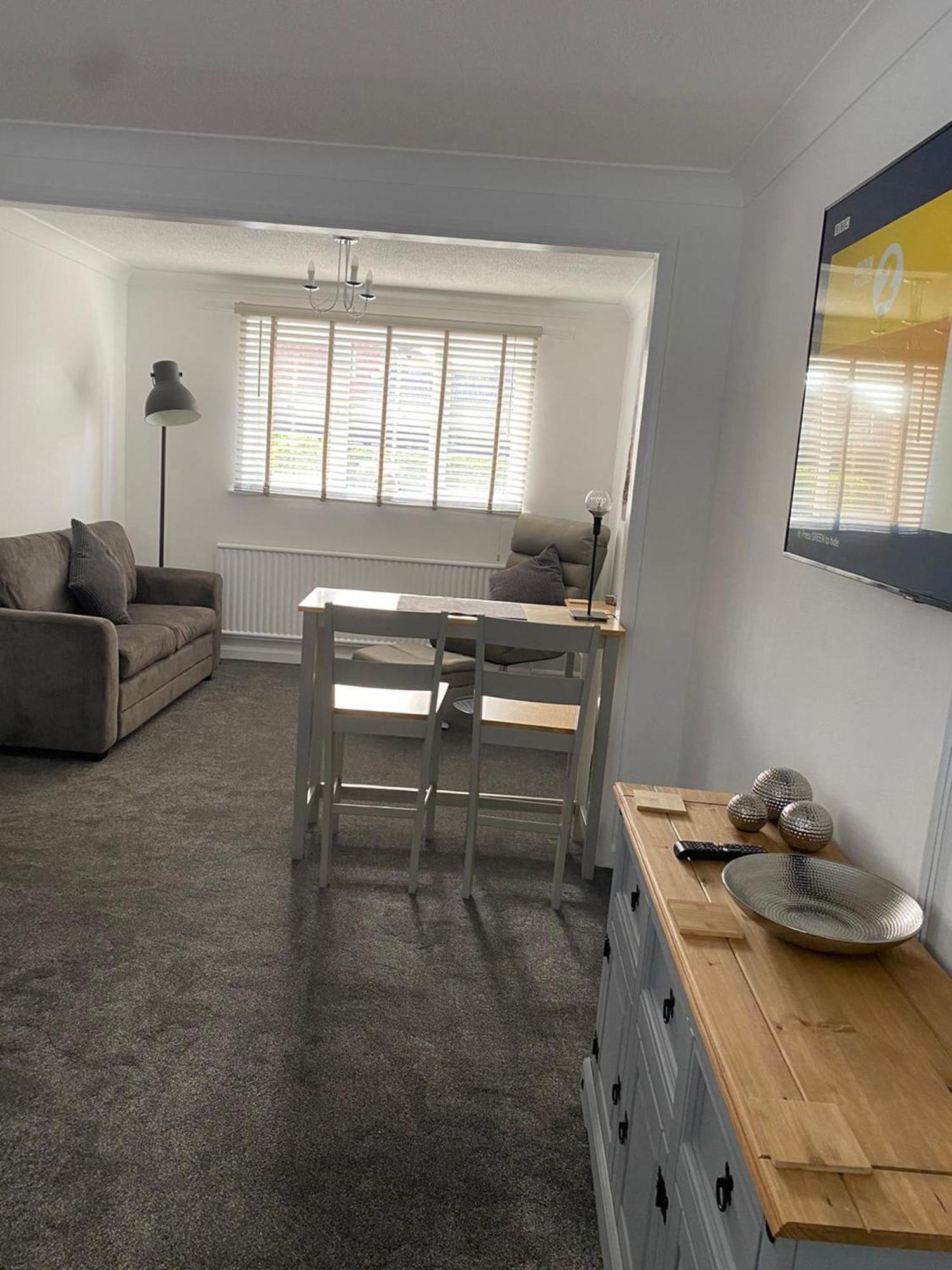 Riverside Park Ground Floor Apartment - St Neots Экстерьер фото